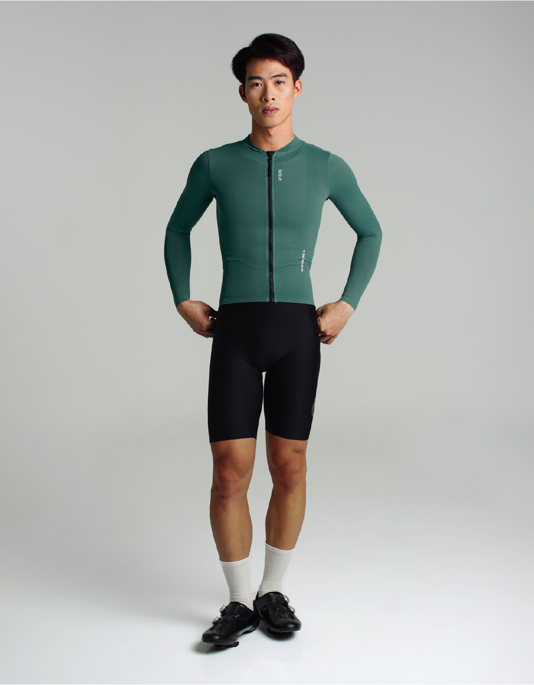 The Elemental Long Sleeve Cycling Jersey – Comfort for Every Ride